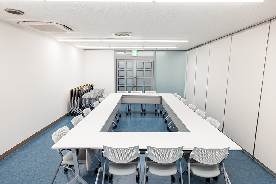 会議室C